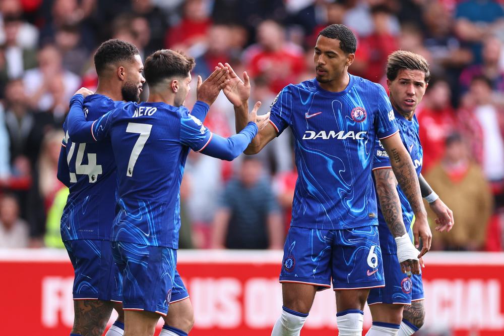 官方：阿森纳签下16岁金特罗兄弟，两人于2027年正式加盟